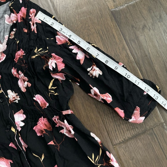 Majora Mid-Sleeve Button Up - Picture 12 of 13